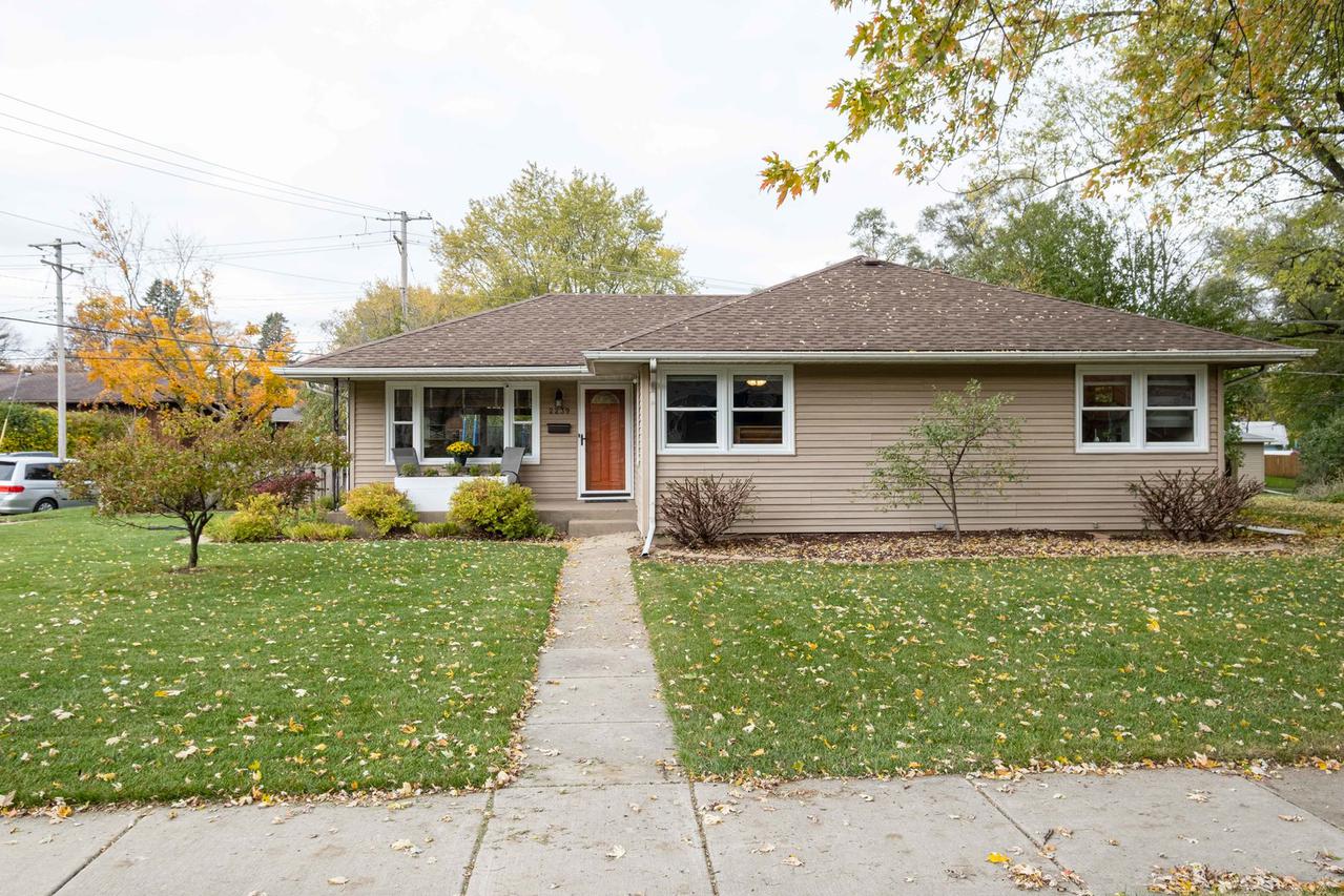 2239 Colorado Ave., Rockford, IL 61108