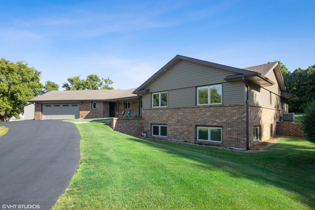 6682 W Gate Ct., Roscoe, IL 61073