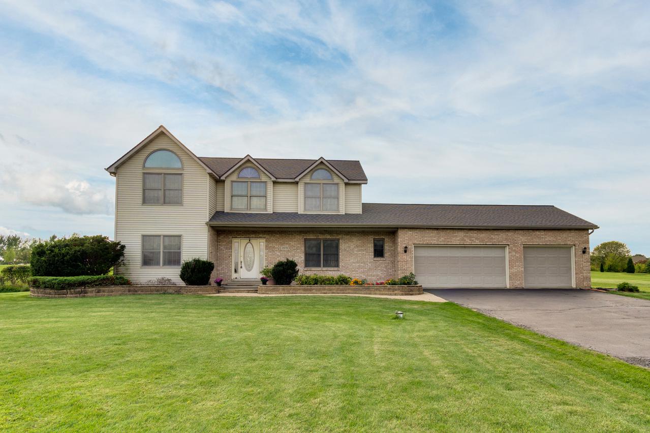2979 Hickory Ln., Marseilles, IL 61341