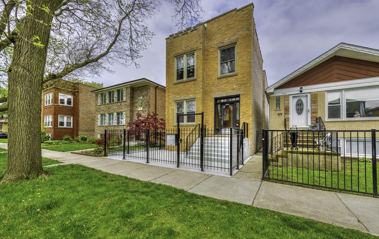 5644 W Dakin St., Chicago, IL 60634
