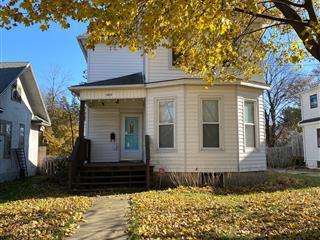 1427 S High Ave., Freeport, IL 61032