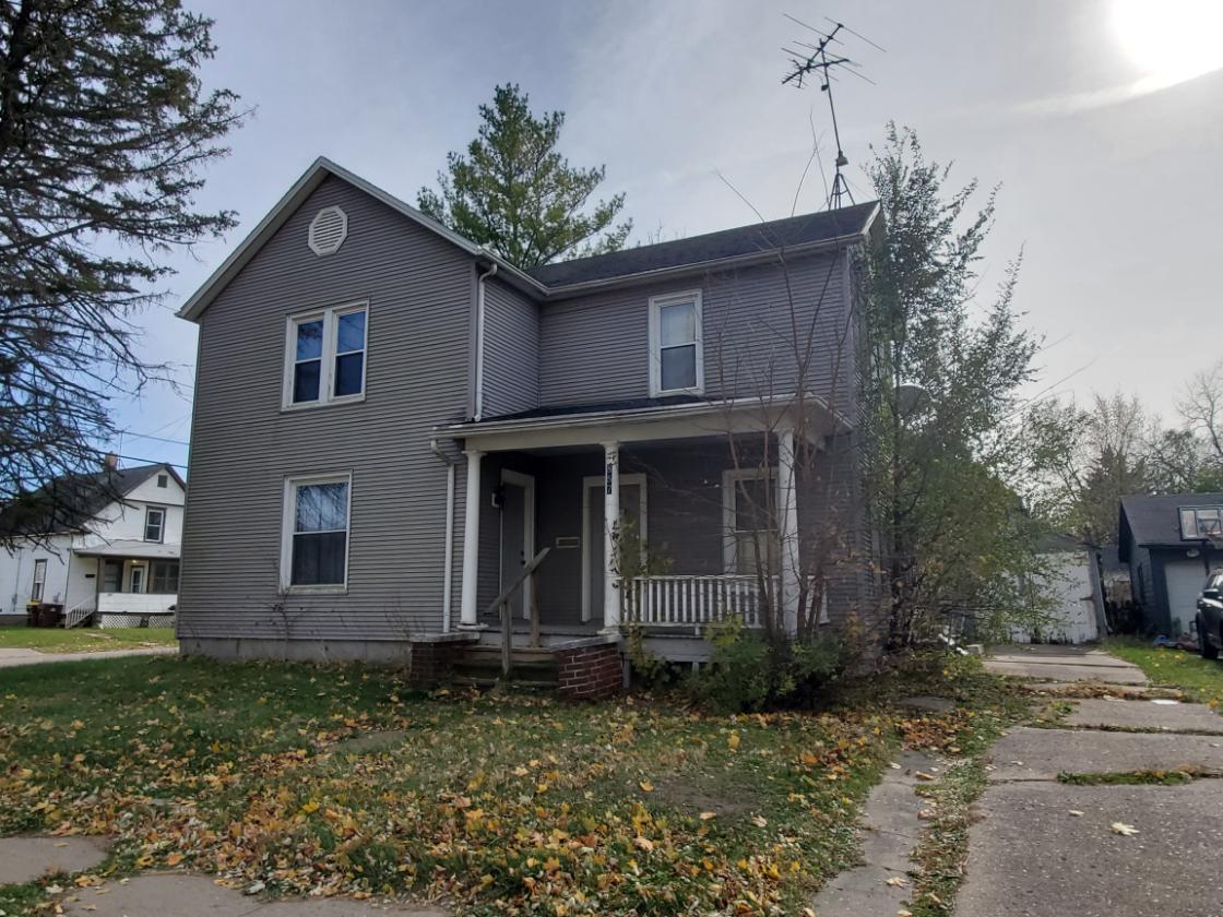 857 E Shawnee St., Freeport, IL 61032