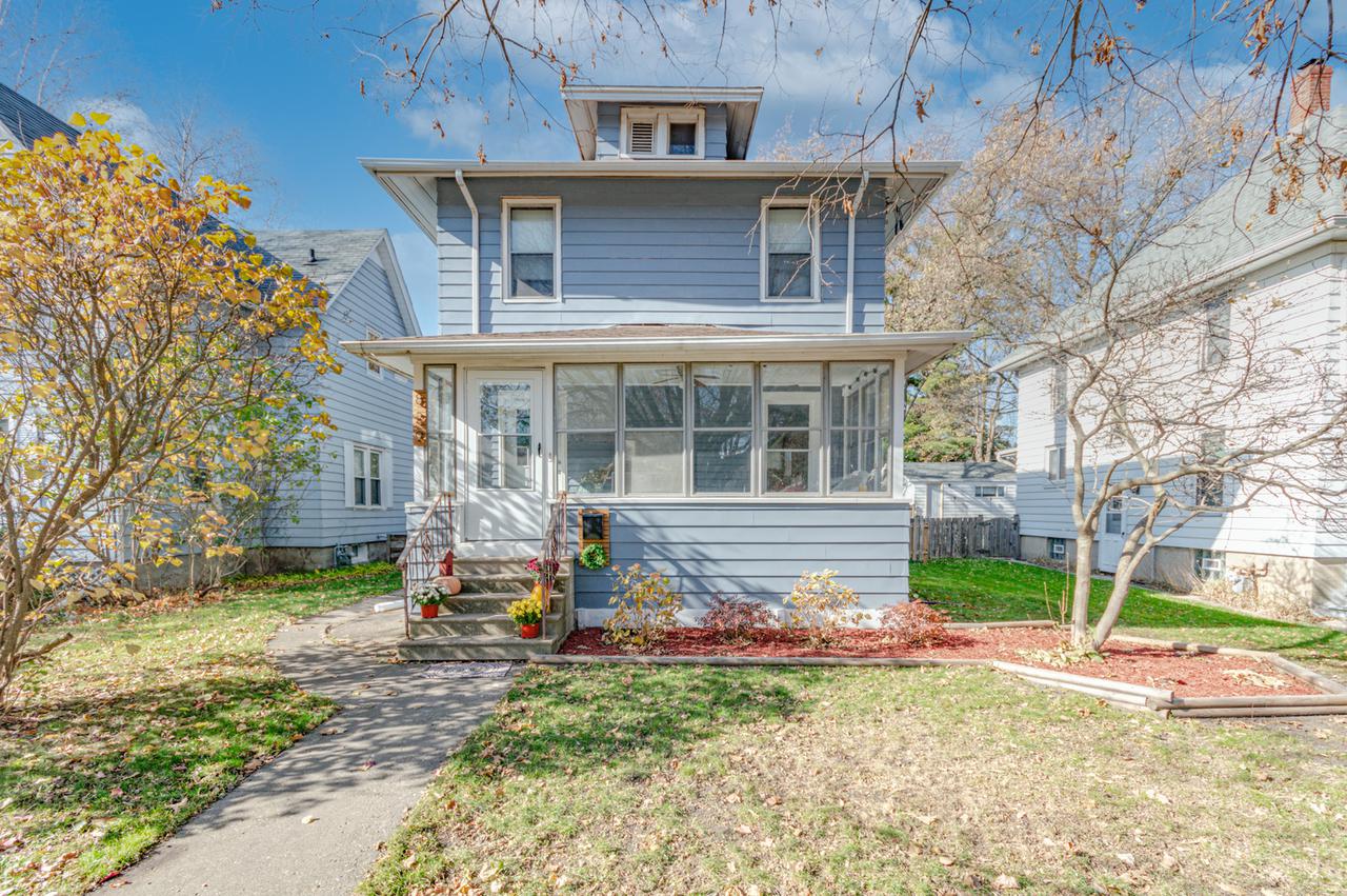 829 S 1st St., Dekalb, IL 60115
