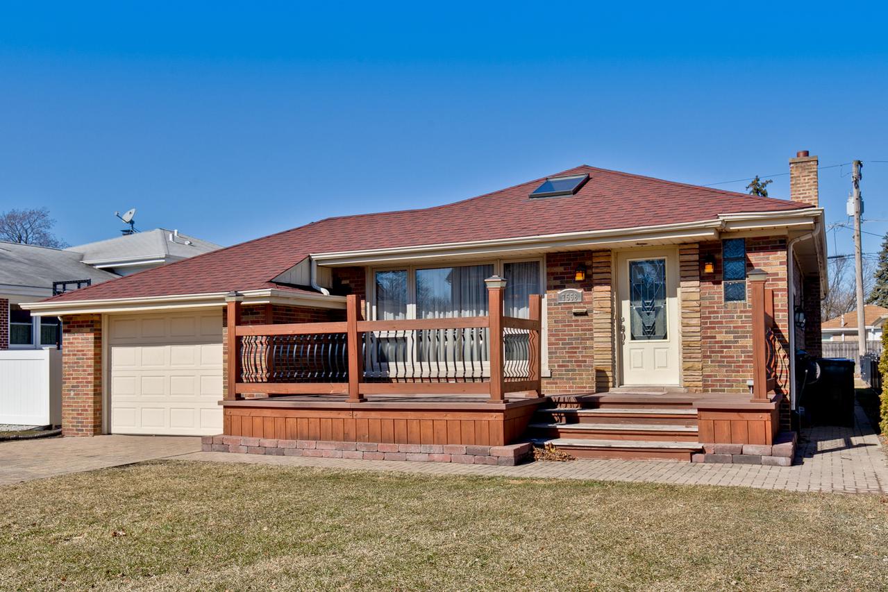 7558 W Palatine Ave., Chicago, IL 60631
