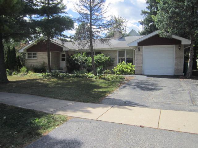 300 N Park St., Westmont, IL 60559