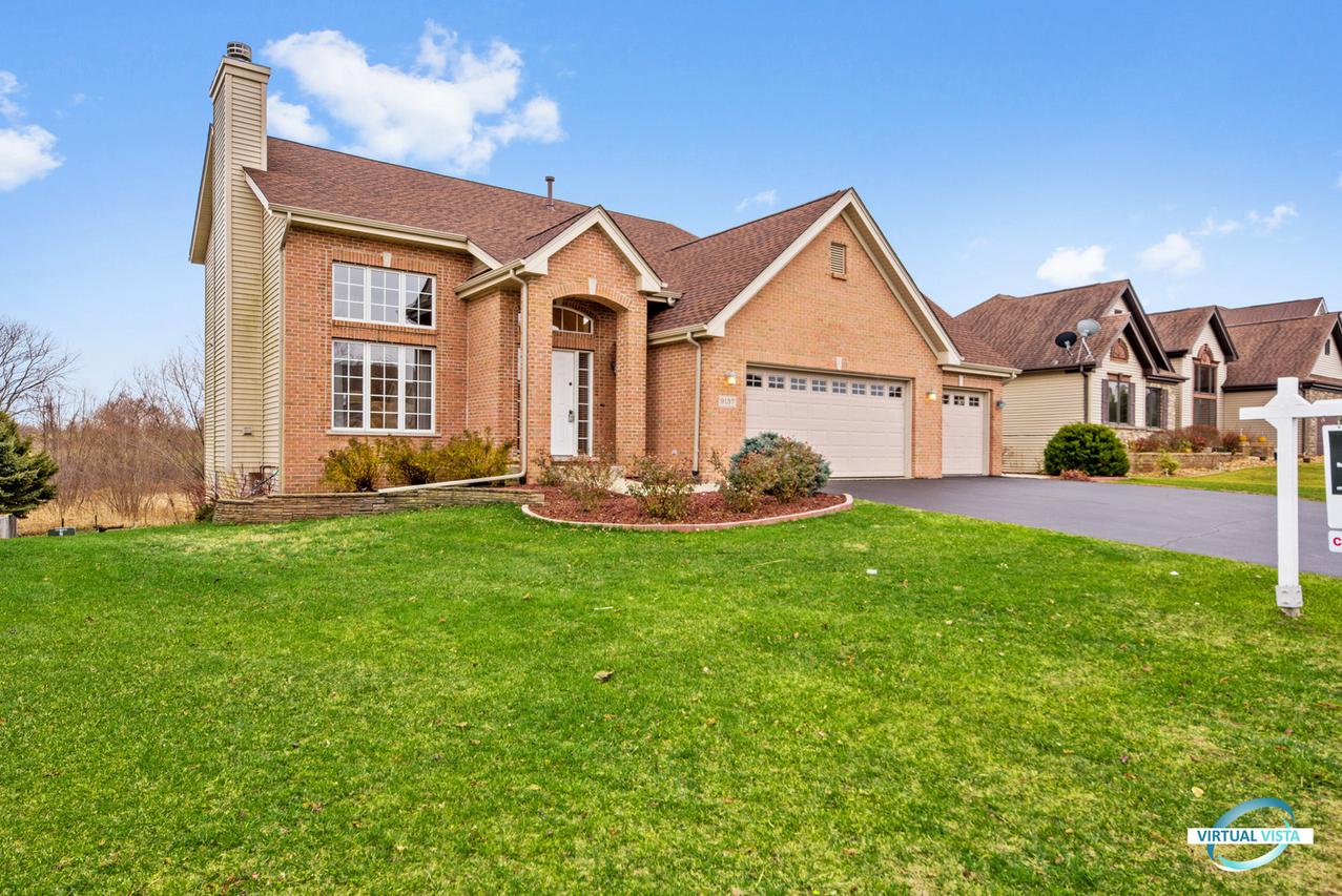 9157 Longfellow Ln., Machesney Park, IL 61115