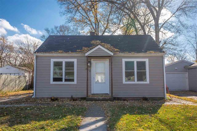 415 E Greenview Ave., Machesney Park, IL 61115