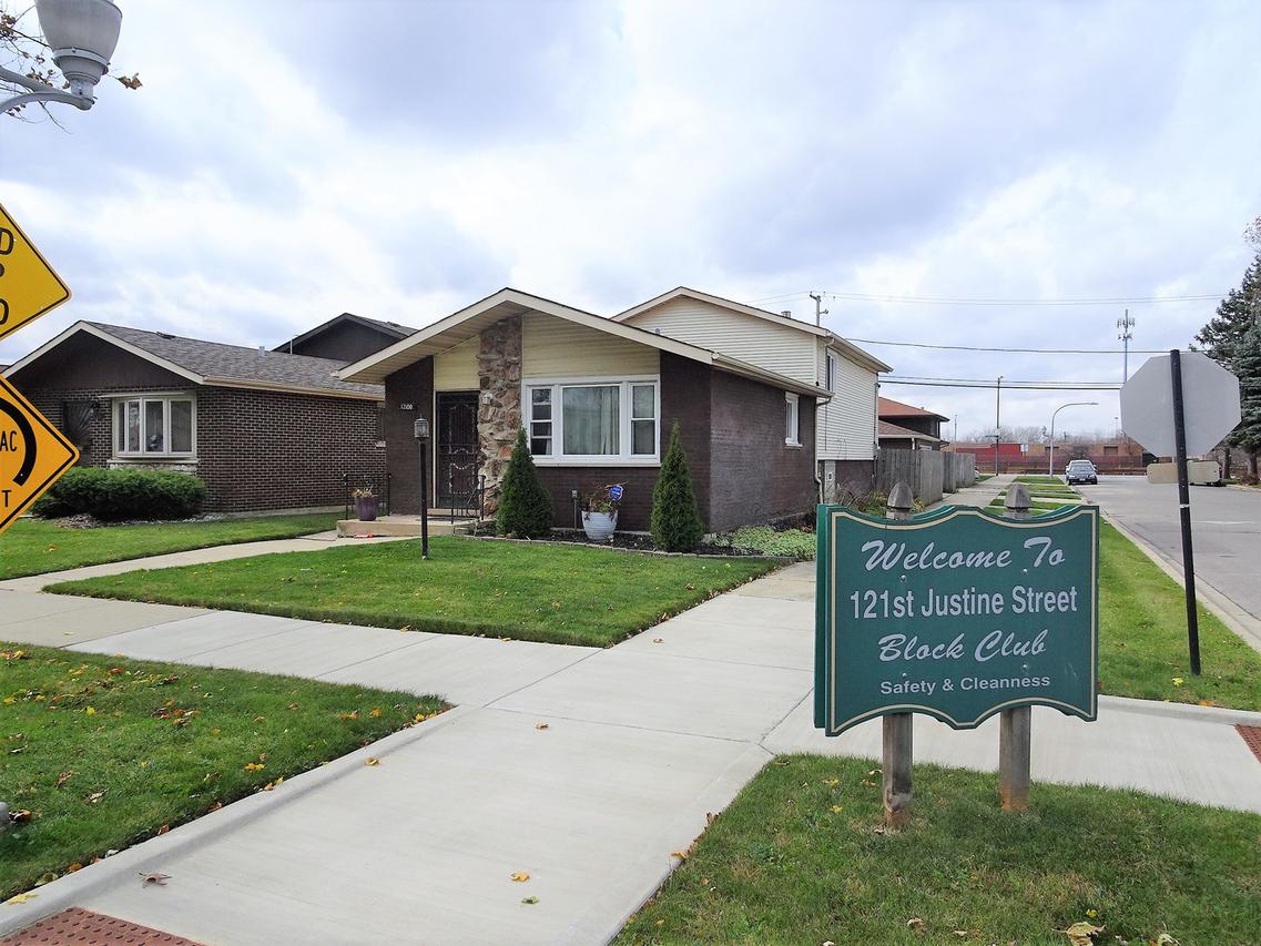 12100 S Justine St., Chicago, IL 60643