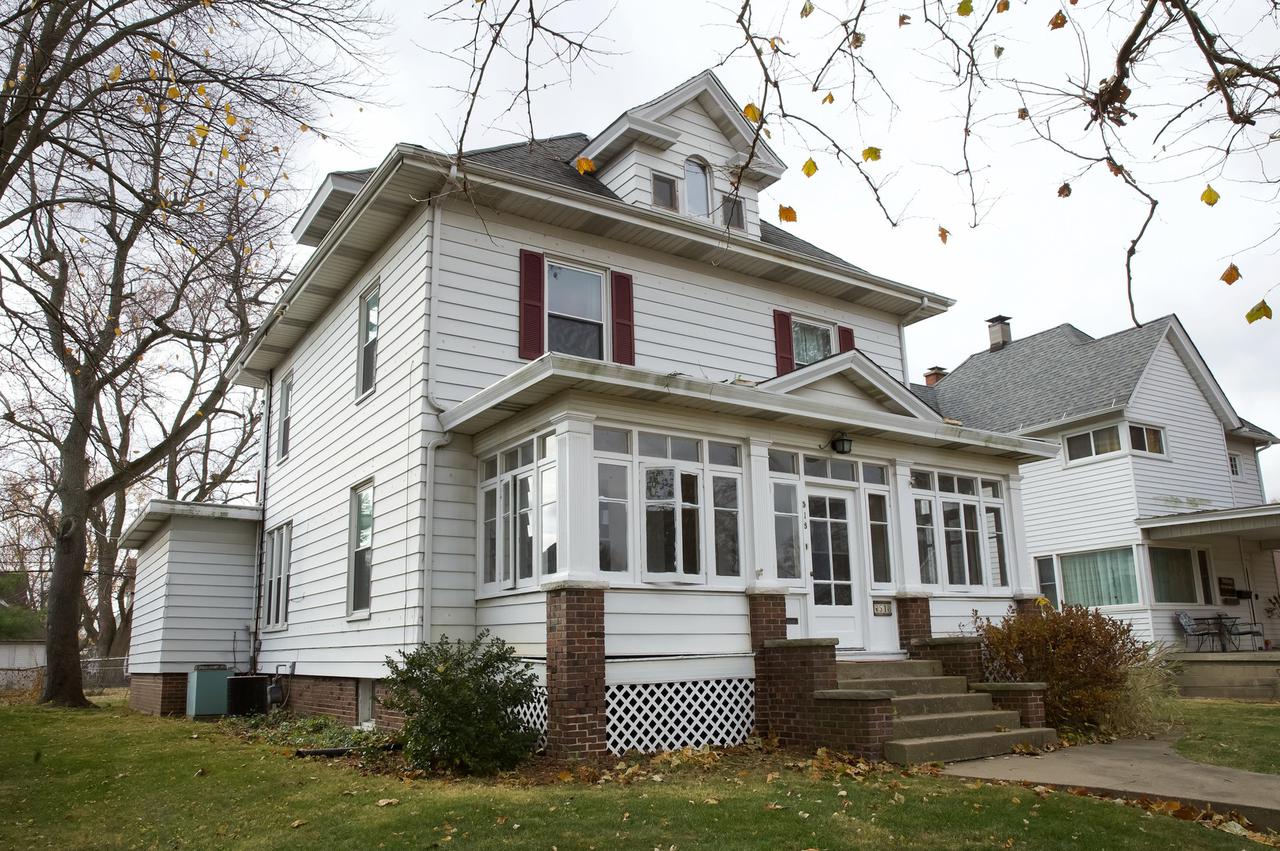 518 W Adams St., Clinton, IL 61727