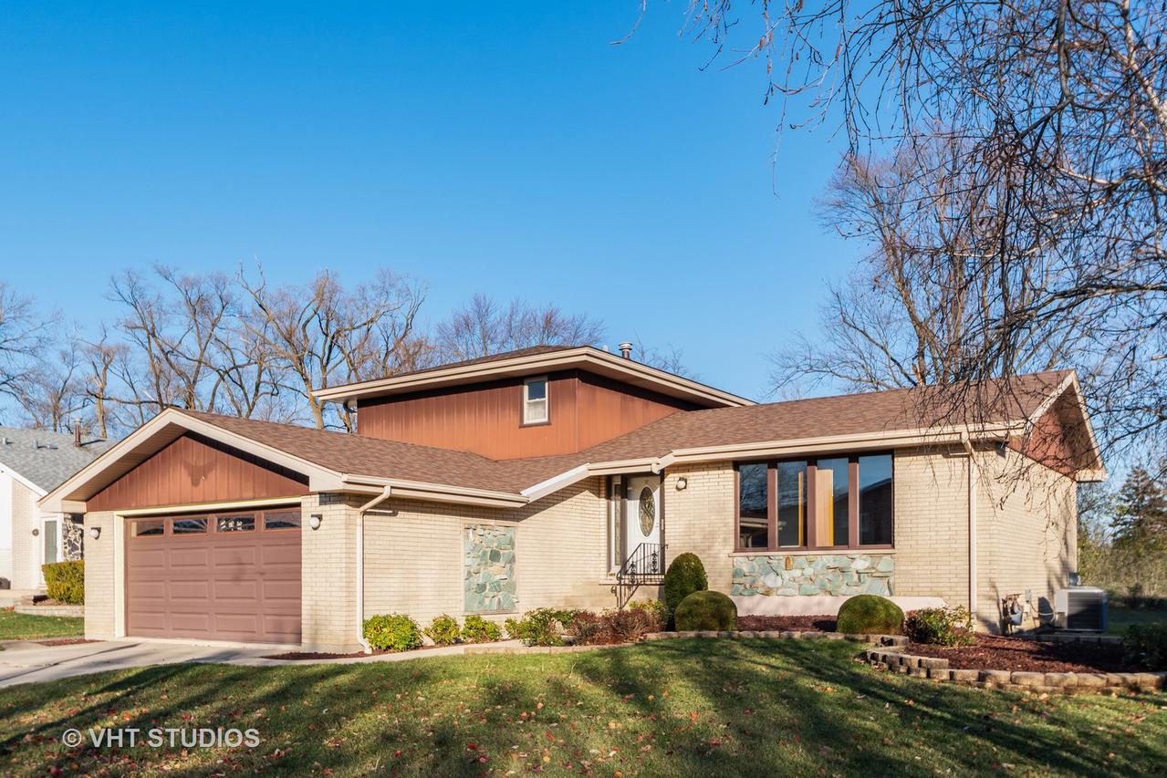 14915 S 88th Ave., Orland Park, IL 60462