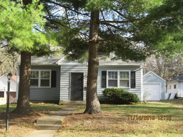 642 Ellwood Ave., Dekalb, IL 60115