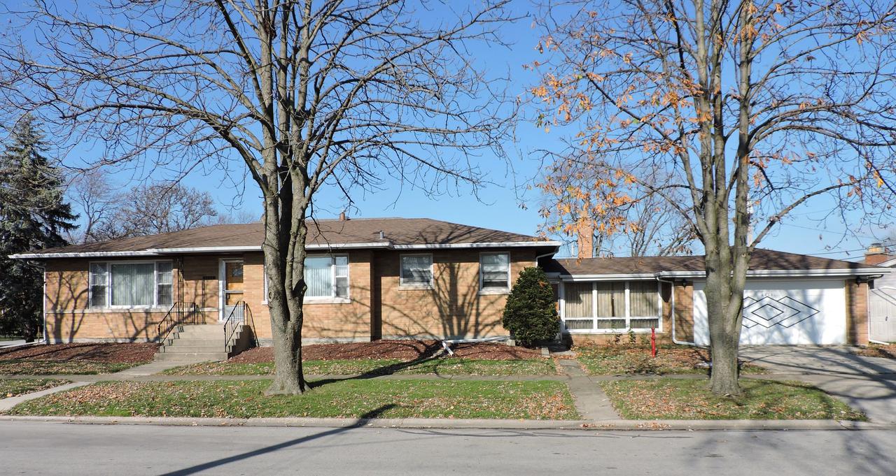 4424 W 100th Pl., Oak Lawn, IL 60453