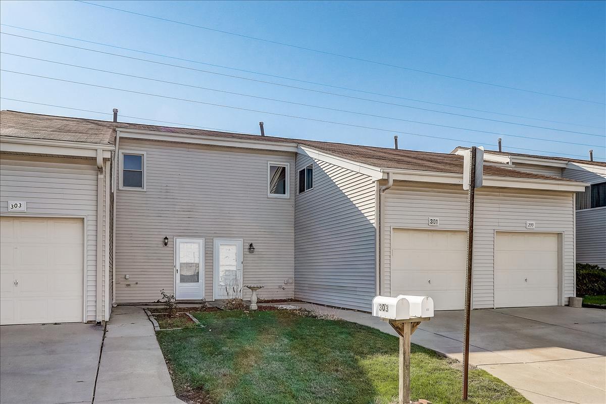 301 E Alpine Dr., Glendale Heights, IL 60139