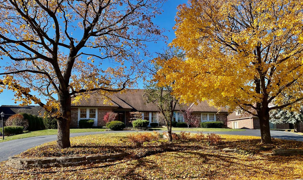 1024 Laurie Ln., Burr Ridge, IL 60527