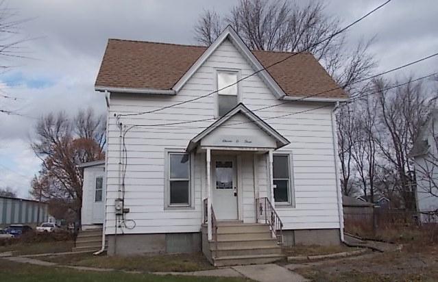 1103 Oak St., DeKalb, IL 60115