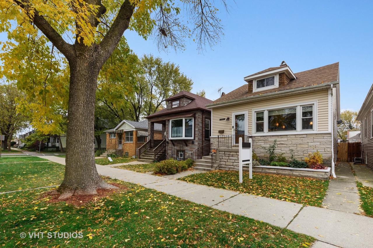 5709 W Berenice Ave., Chicago, IL 60634