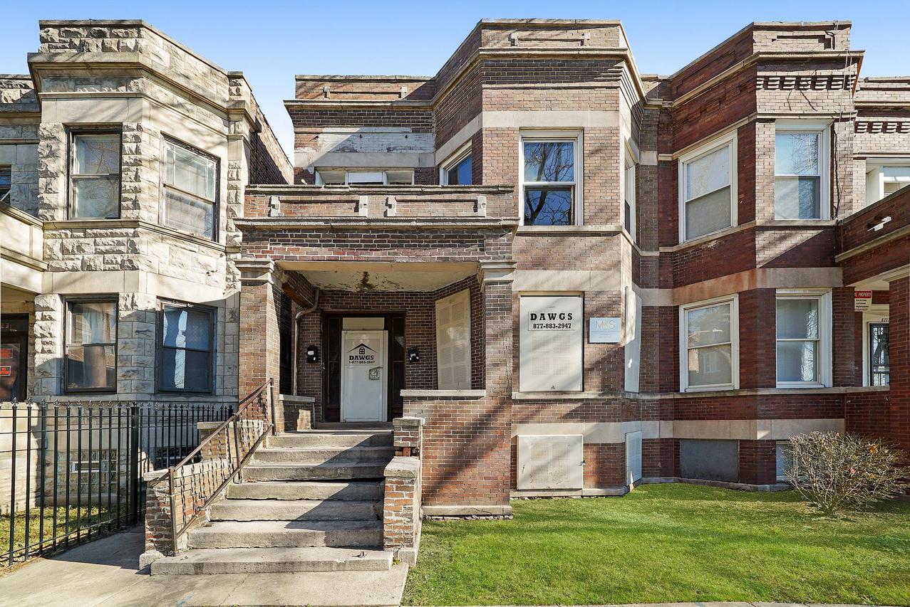 6235 S Eberhart Ave., Chicago, IL 60637