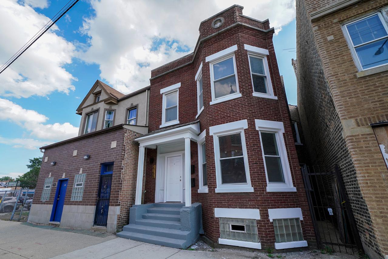 [Address Hidden by Seller], Chicago, IL 60649