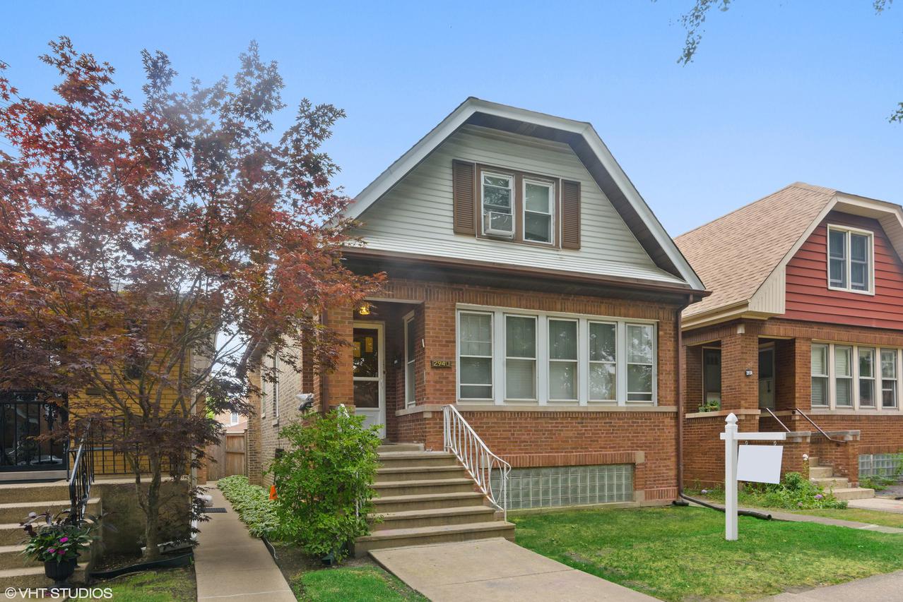 2940 W Sherwin Ave., Chicago, IL 60645
