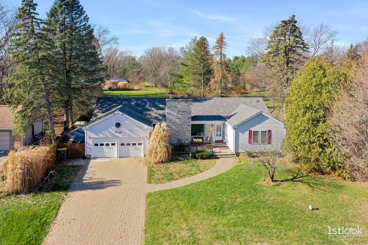 350 N Lincolnway, North Aurora, IL 60542