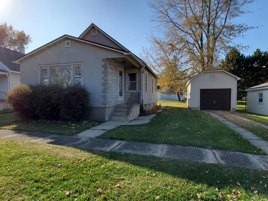 205 2nd St., Cherry, IL 61317