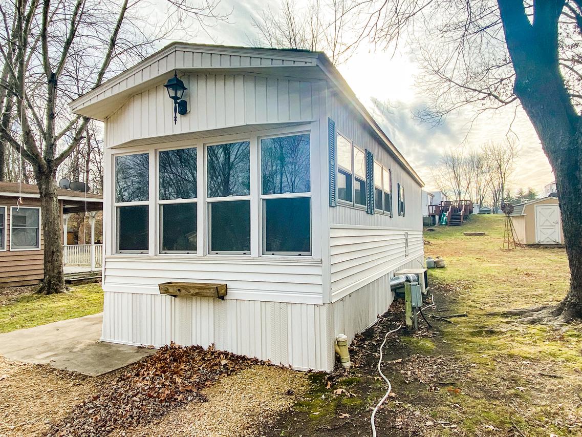 5-129 Woodhaven Lakes, Sublette, IL 61367