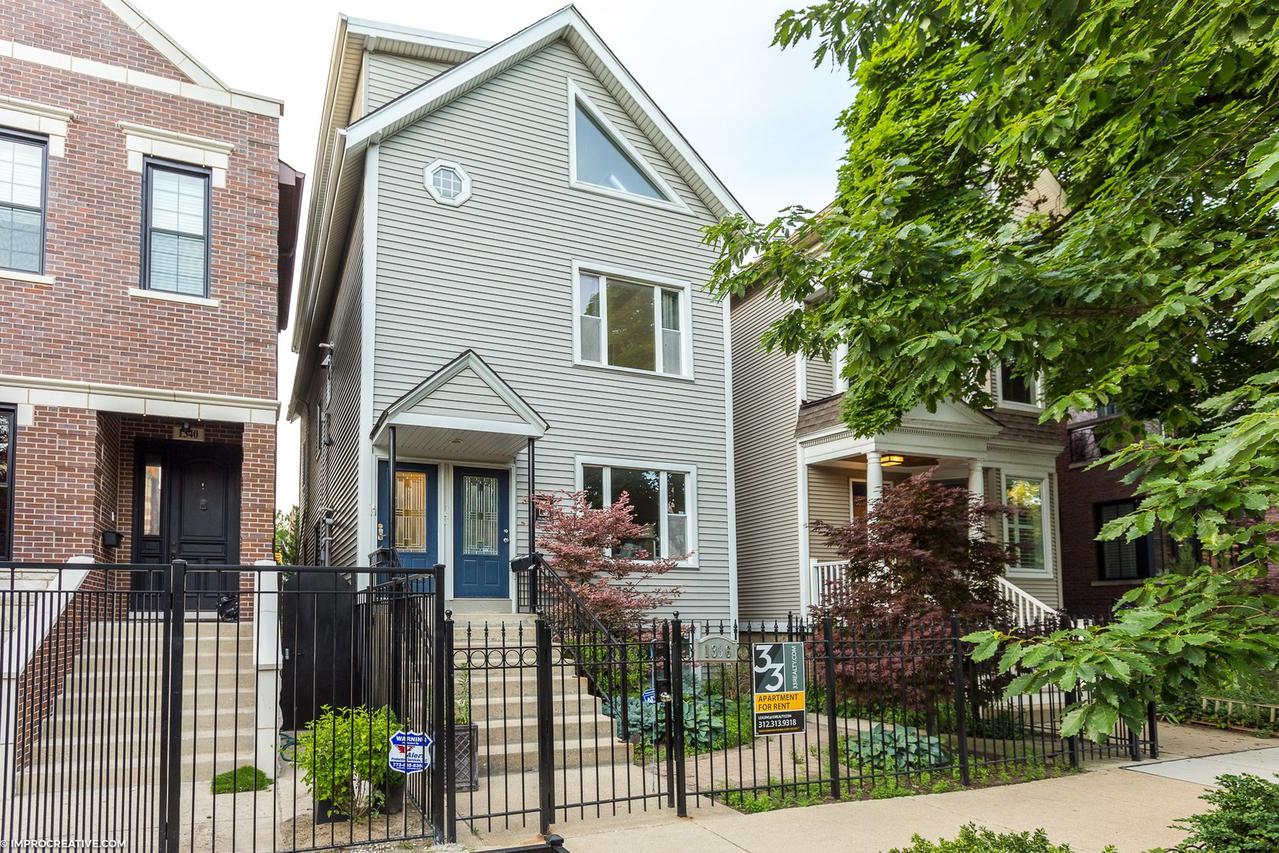 1336 W Melrose St., Chicago, IL 60657