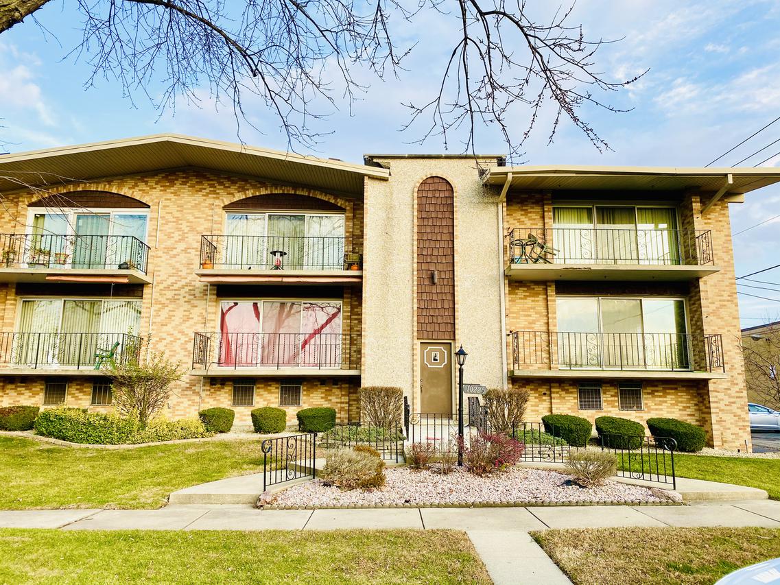 10225 S Komensky Ave. #1H, Oak Lawn, IL 60453