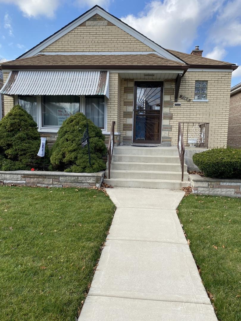 7148 S Sawyer Ave., Chicago, IL 60629