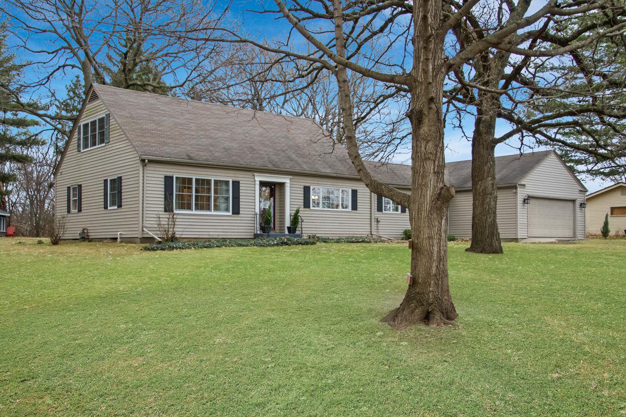 12243 Love Rd., Roscoe, IL 61073