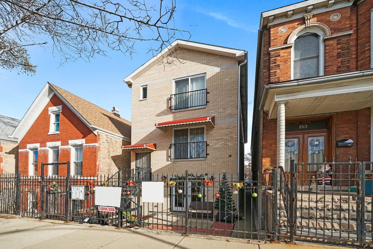 2111 S Fairfield Ave. #3, Chicago, IL 60608