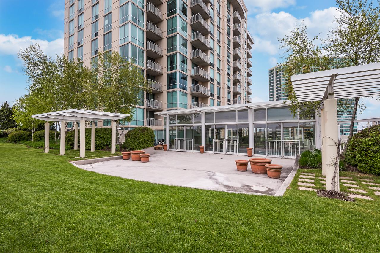 1640 Maple Ave. #906, Evanston, IL 60201