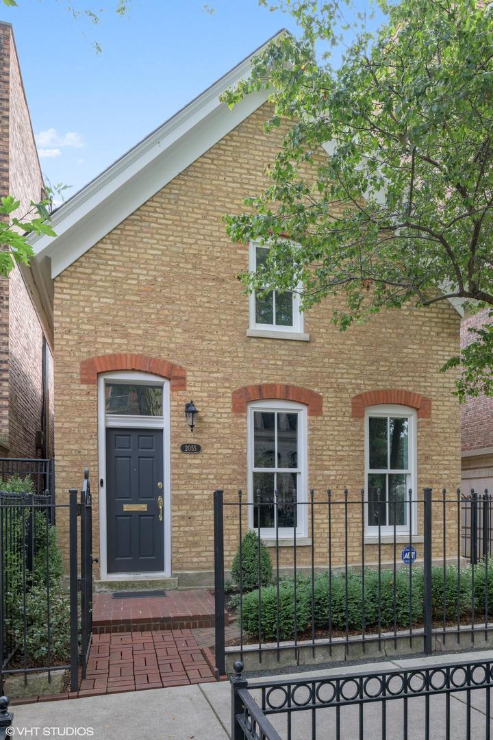 2055 N Kenmore Ave., Chicago, IL 60614