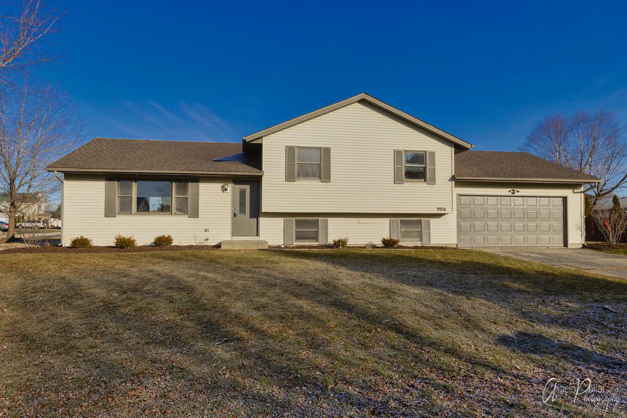 9614 Marci Ln., Hebron, IL 60034