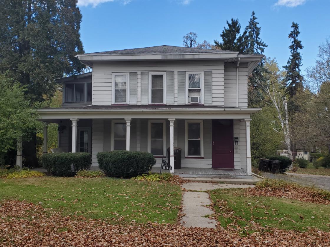 934 W Stephenson St., Freeport, IL 61032