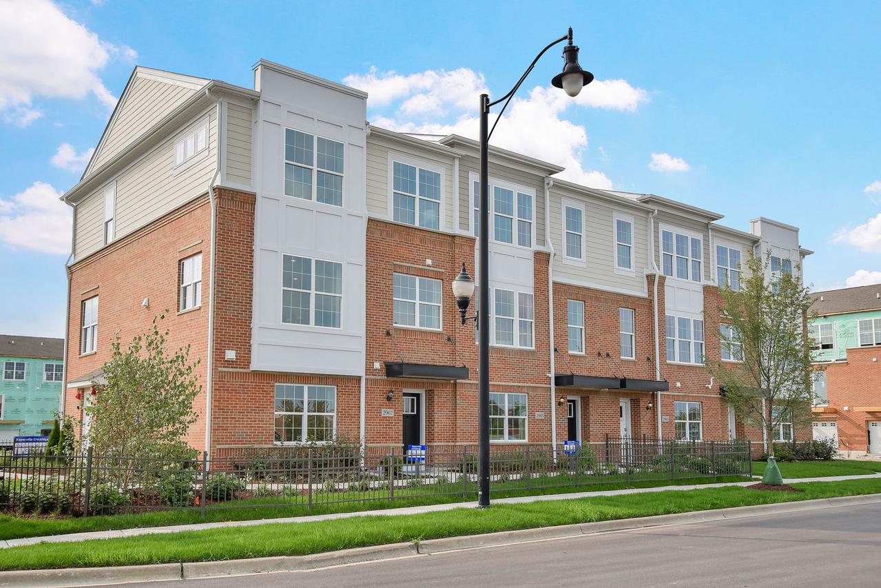 2939 Reflection Dr., Naperville, IL 60564