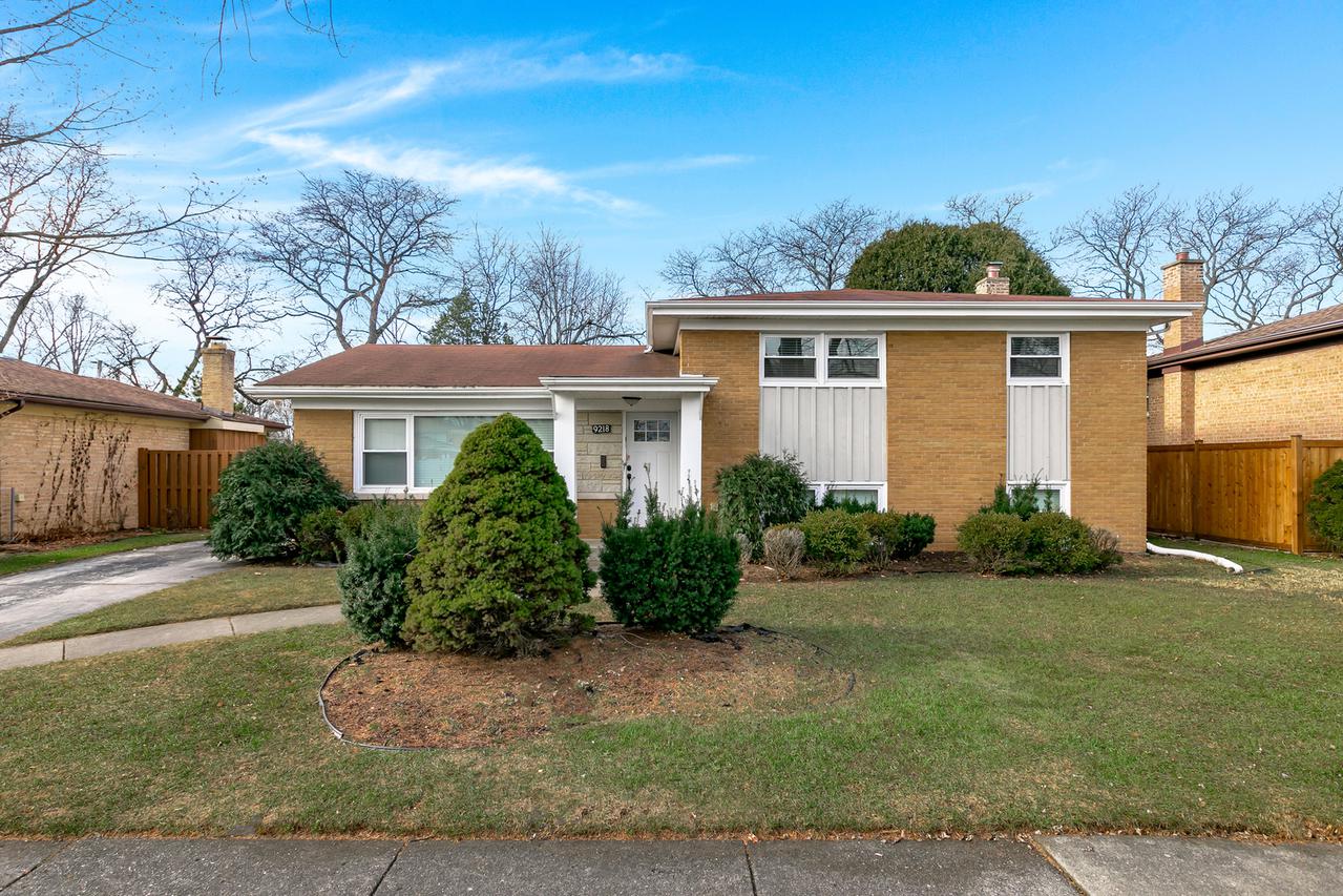 9218 Menard Ave., Morton Grove, IL 60053