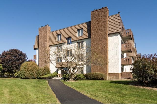 12900 W Heiden Cir. #4104, Lake Bluff, IL 60044