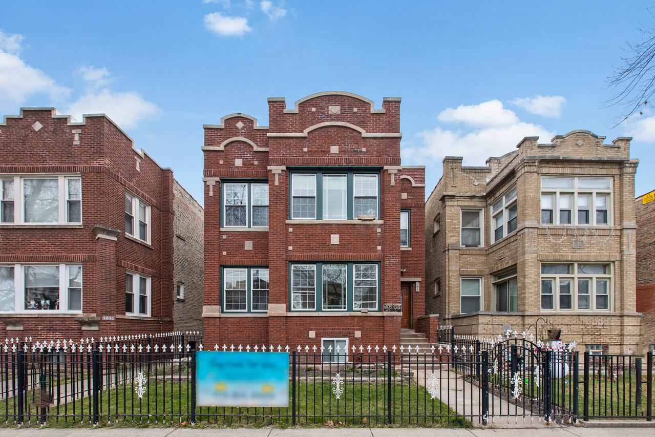 4836 N Central Park Ave., Chicago, IL 60625