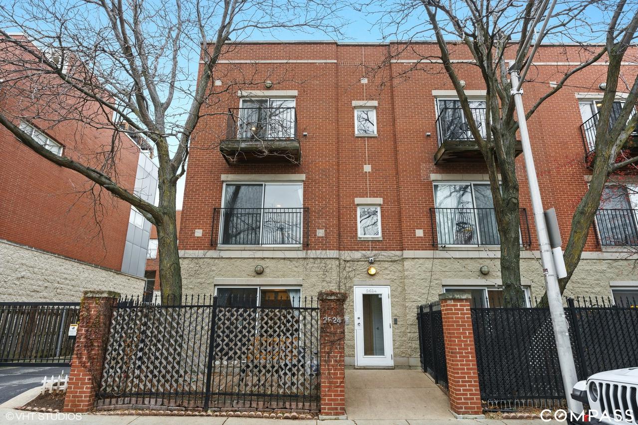 2524 W Bloomingdale Ave. #A, Chicago, IL 60647