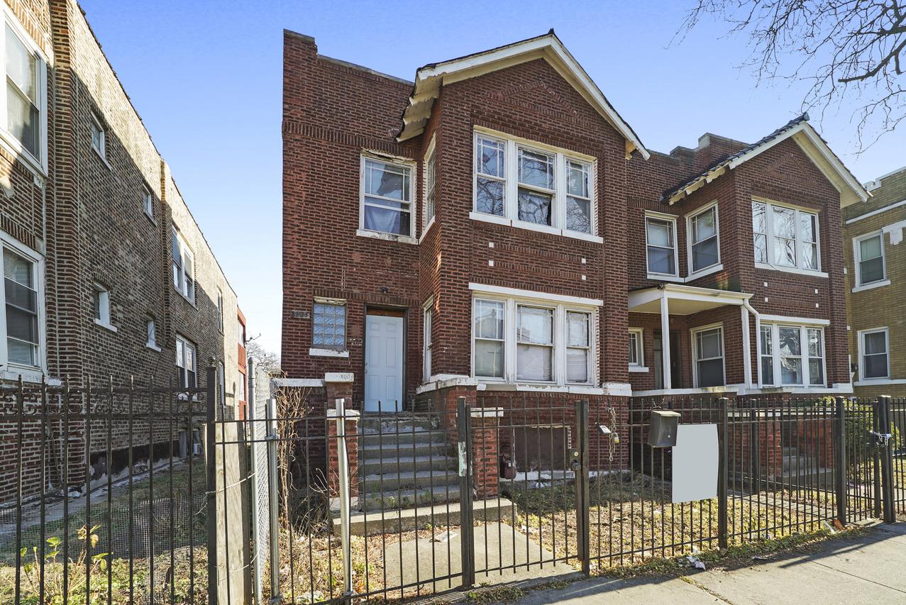 1125 N Harding Ave., Chicago, IL 60651