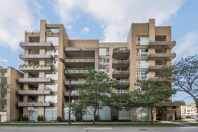 5430 N Sheridan Rd. #P-32A, Chicago, IL 60640
