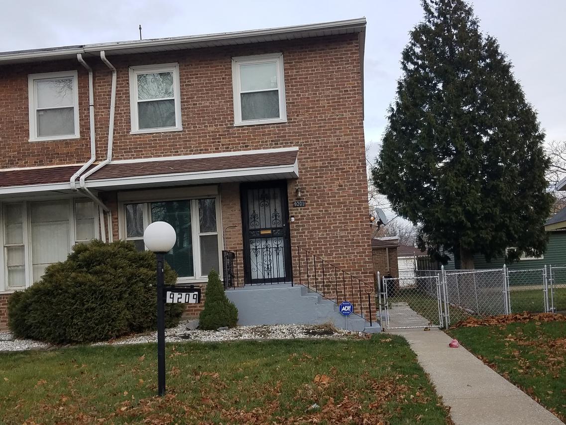 9209 S Forest Ave., Chicago, IL 60619