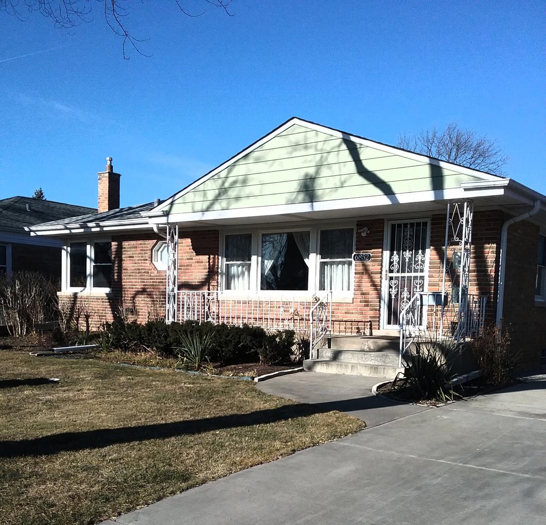6852 W Keeney St., Niles, IL 60714