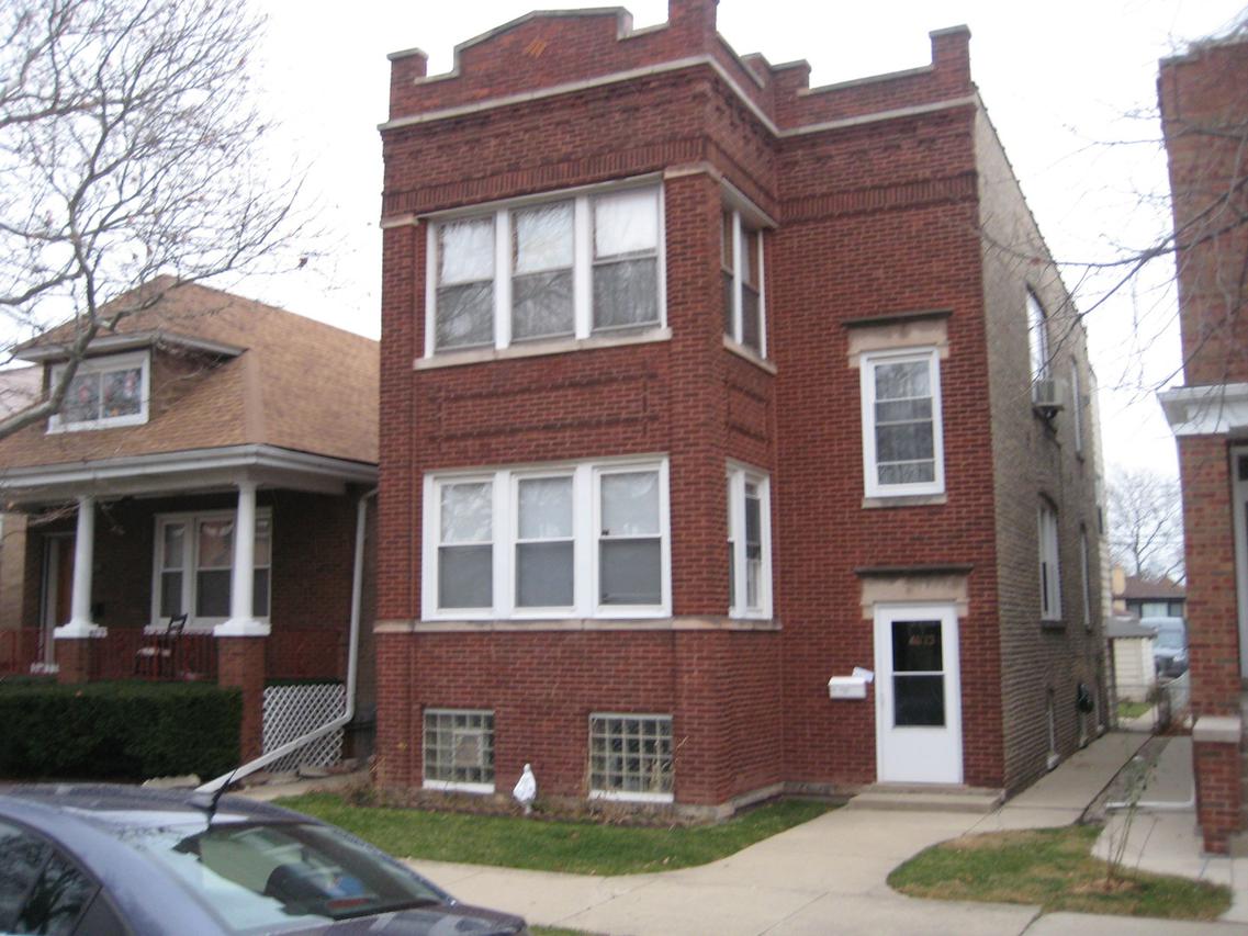 4033 N Marmora Ave., Chicago, IL 60634