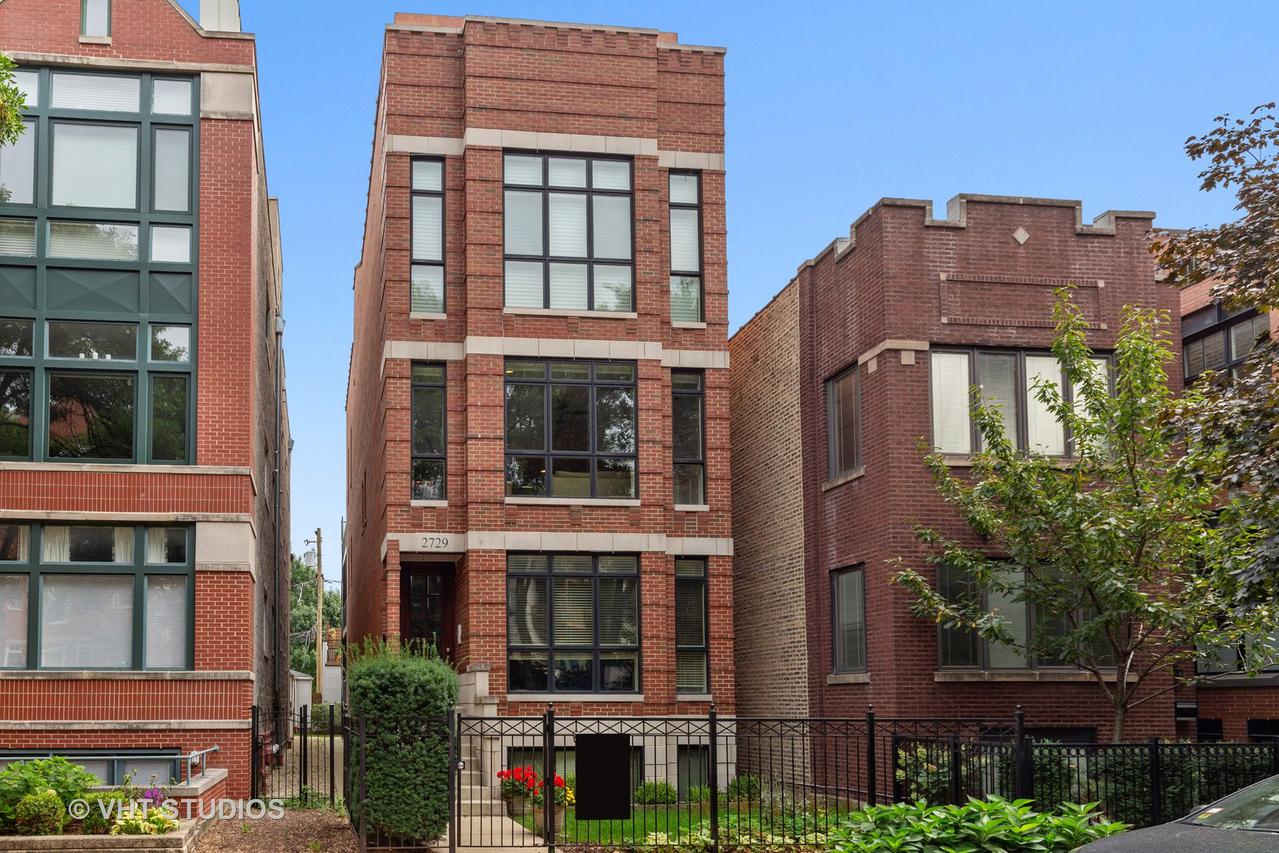2729 N Kenmore Ave. #201, Chicago, IL 60614