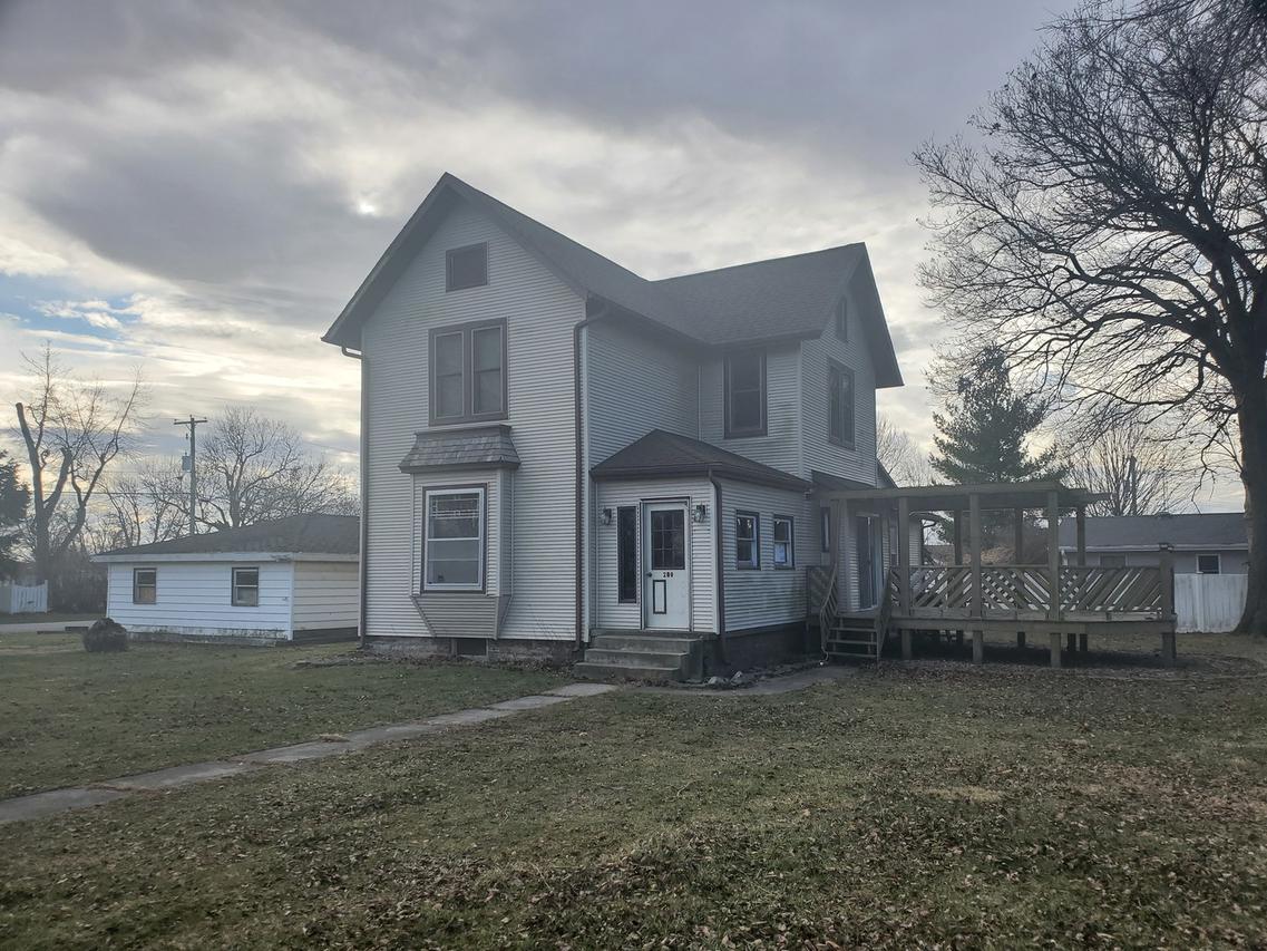 280 E 7th Ave., Clifton, IL 60927