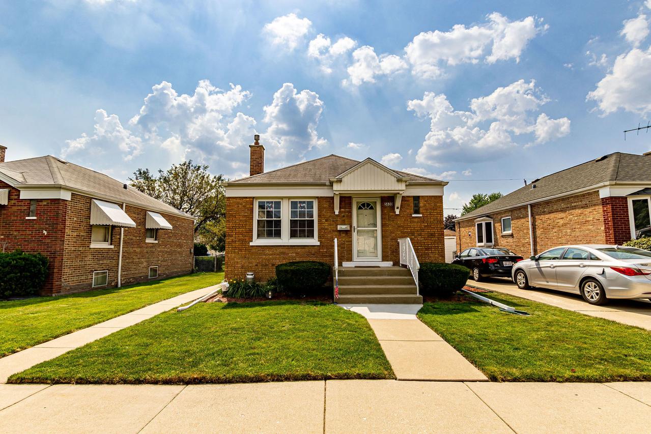 5630 S Newland Ave., Chicago, IL 60638