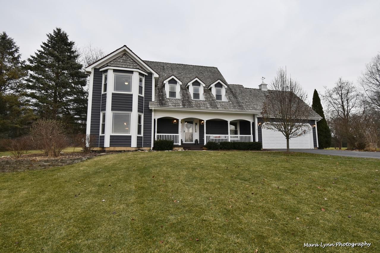 7N165 Homeward Glen Dr., Campton Hills, IL 60175