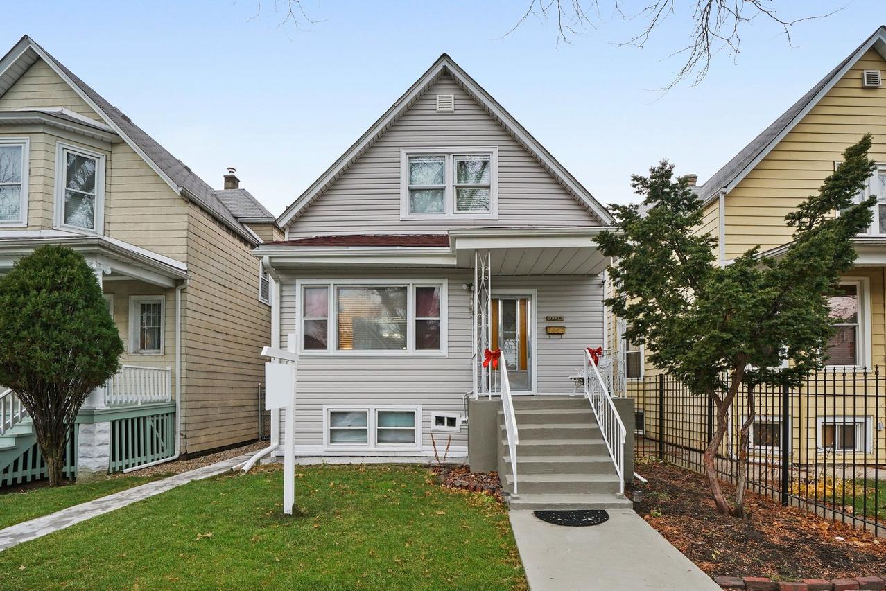 2230 N Kenneth Ave., Chicago, IL 60639